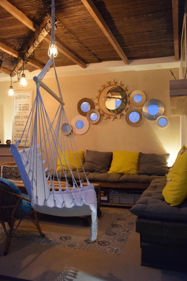 Le Petit Patio Bed & Breakfast Aigues-Mortes Dış mekan fotoğraf